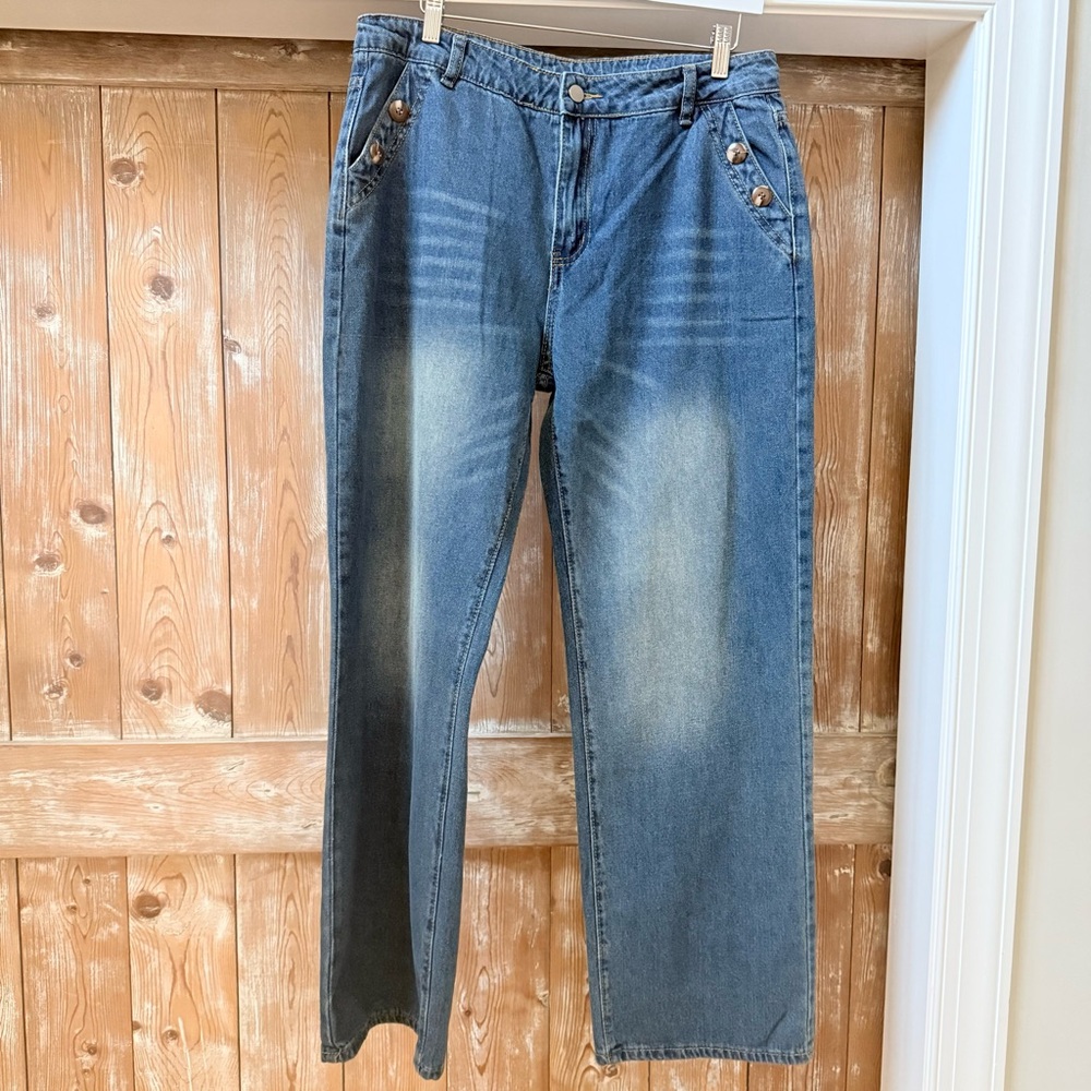 NWOT Sailor Style Button Pockets Distressed Straight Jeans, XL (runs SMALL!)